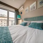 Tobaco Park Deluxe Apartment